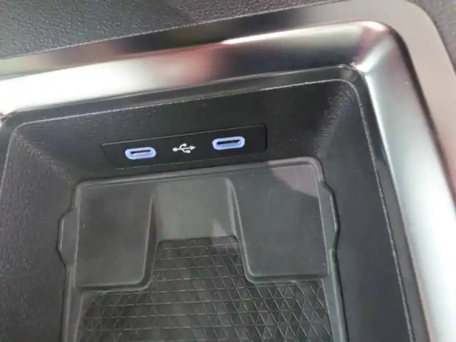 Renault Megane e-tech ev60 220 ch optimum charge — photo 72