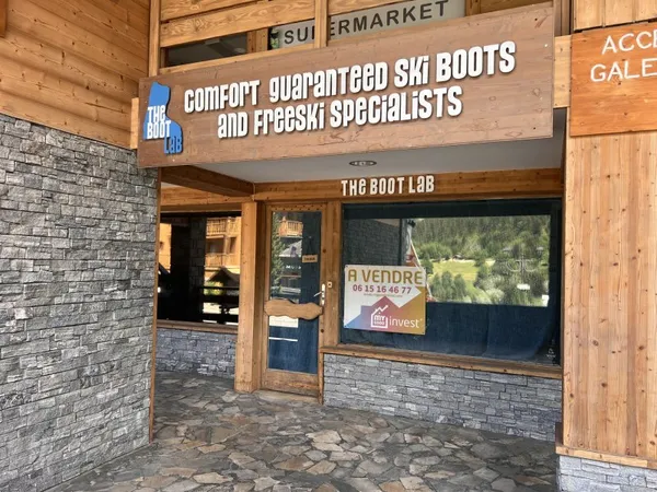 Local commercial en coeur de station de ski renommée