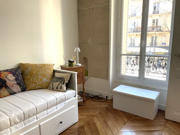 Loue chambre étudiant dans appartement 50m² Paris 10ème