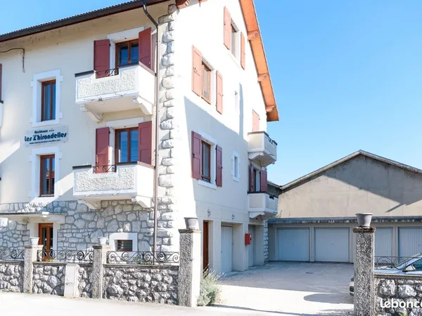 T2 MEUBLÉ 33 m² - PROCHE GARE ET CENTRE-VILLE