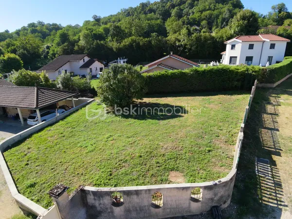 Terrain 450 m²