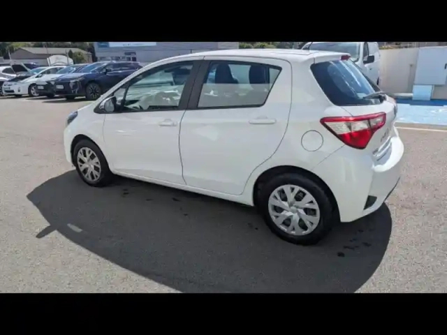 Toyota Yaris 110 vvt-i france 5p rc18 — photo 3
