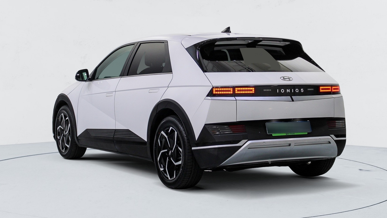 Hyundai Ioniq 5 — photo 3