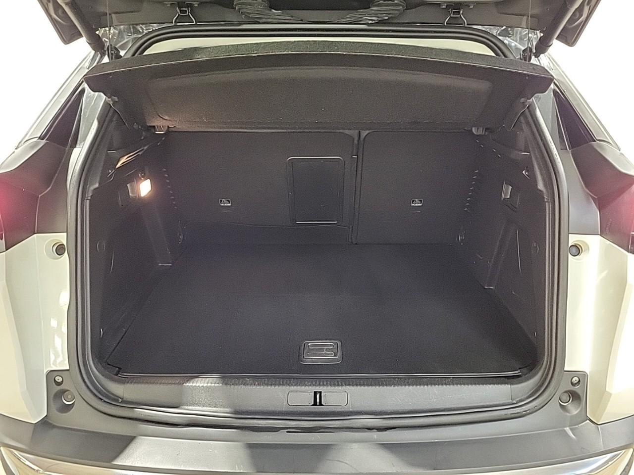 Peugeot 3008 hybrid 225 e-eat8 allure pack — photo 14
