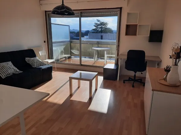 Studio de 31m2 à louer sur Pau
