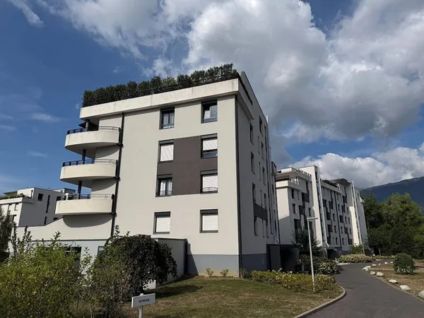 Appartement 4 pièces 147 m²