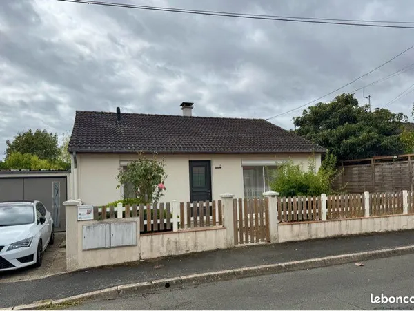 Maison T3 avec garage et jardin