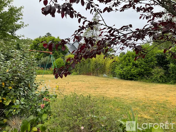 Terrain 412 m²