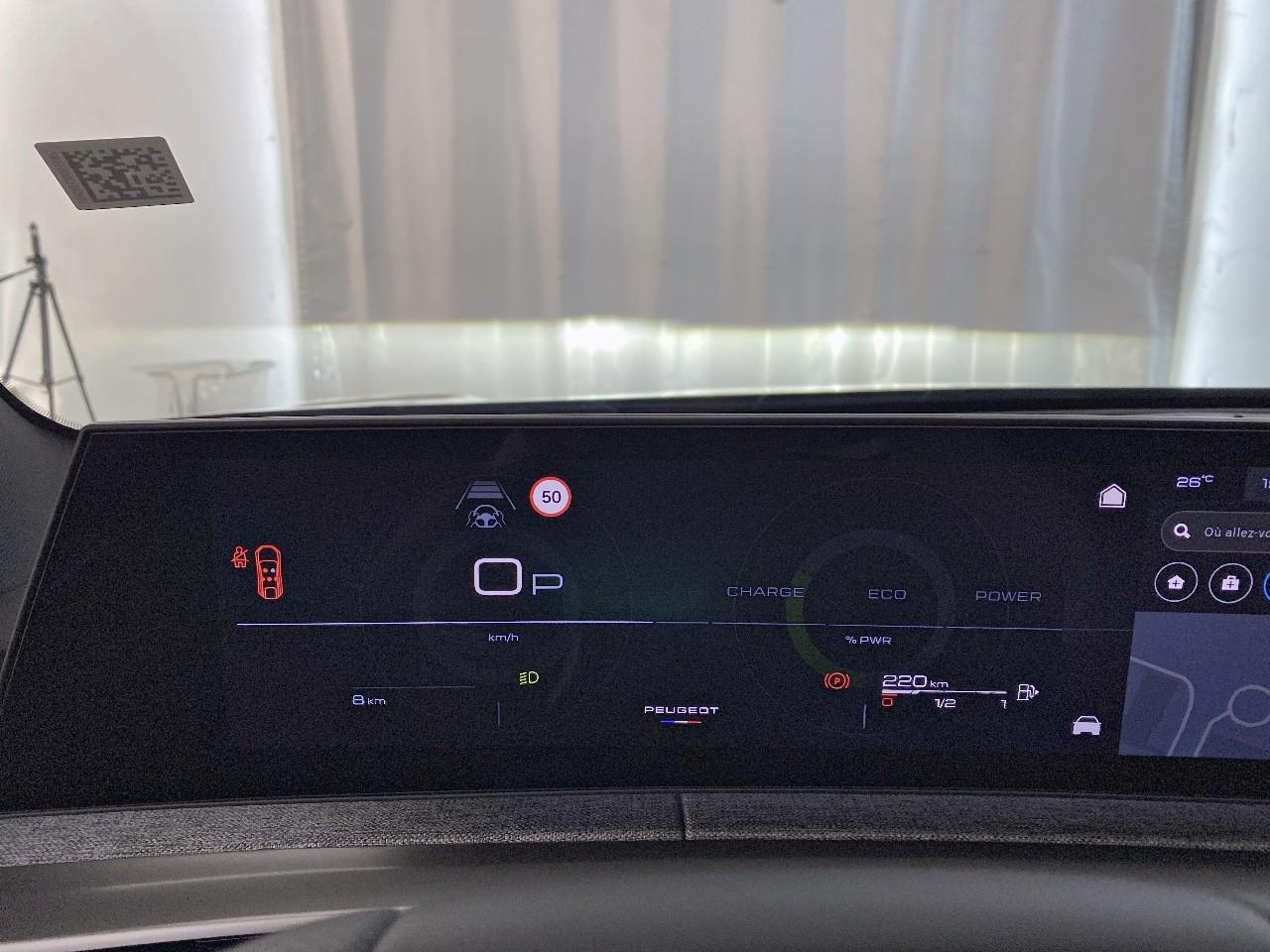 Peugeot 3008 hybrid 145 e-dcs6 gt — photo 13