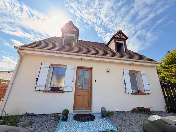 NOAILLES PROCHE MAISON RECENTE SEJOUR DOUBLE CUISINE AMENAGEE EQUIPEE CHAMBRES SALLE D'EAU DEPENDANC