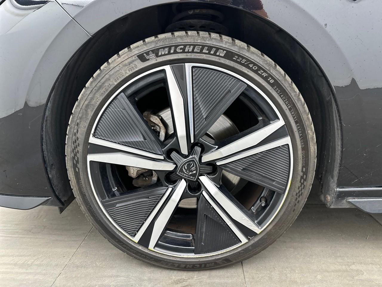 Peugeot 308 bluehdi 130ch s&s eat8 gt pack — photo 14