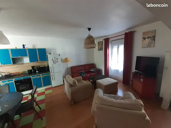 Chambre meublée