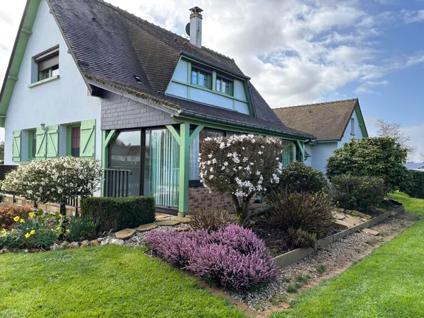 Maison 7 pièces 250 m²
