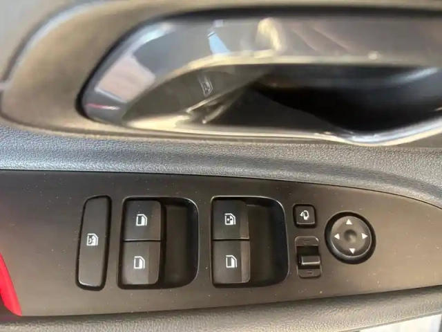 Hyundai I20 1.0 t-gdi 100 dct-7 hybrid 48v — photo 24