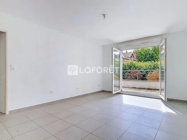 Balcon de 7 m², résidence de standing et parking privatif