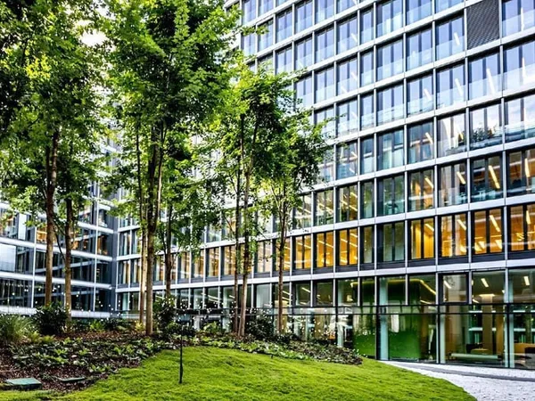 Bureaux 716 m²