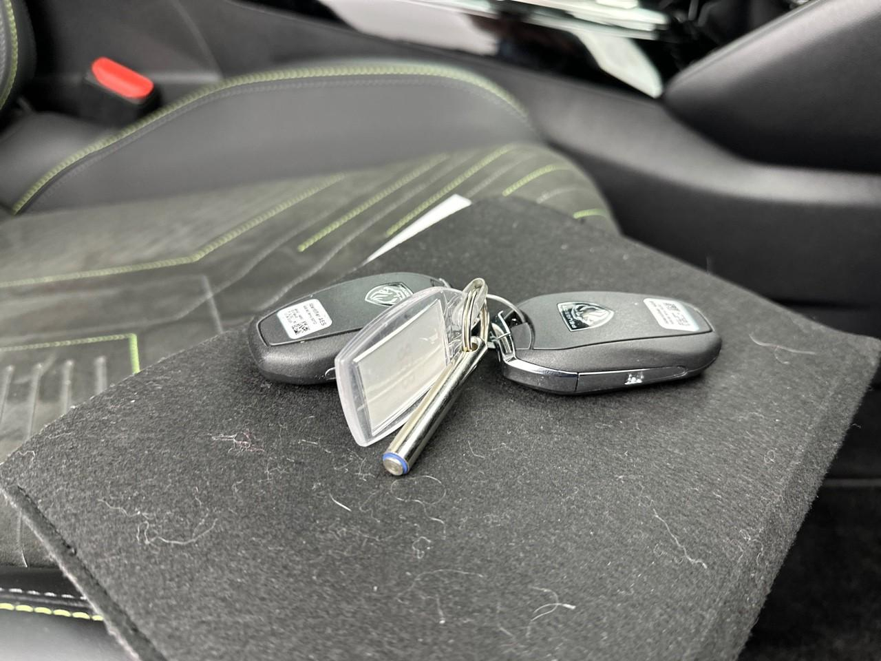 Peugeot 208 hybrid 145 ch e-dcs6 gt — photo 34