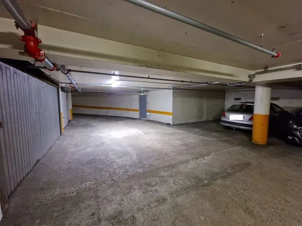 Place de parking - PARC DE MONTSOURIS / JOURDAN