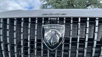 Peugeot 2008 1.2 Hybrid 145ch GT Exclusive e-DCS6 — photo 26