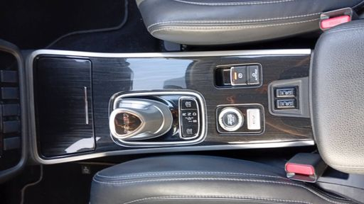 Mitsubishi Outlander 2.0 MIVEC 163 Plug in Hybrid 4WD BVA - Energy Zen – 2017 – 127347 km – Hybride rechargeable – Boîte Automatique — photo 11