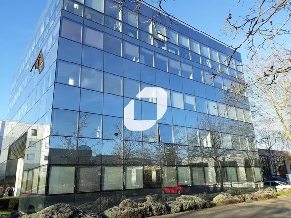 Bureaux 375 m²