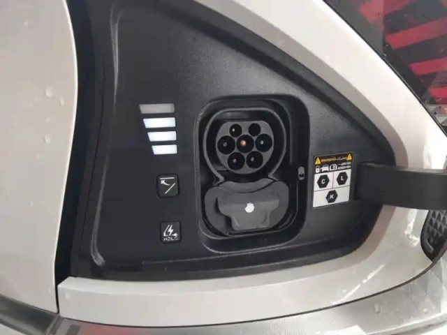 Kia Ev6 229ch air design 2wd — photo 6