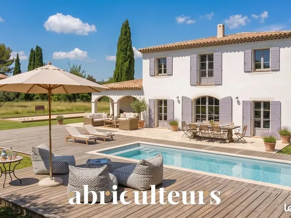 Terrain 2 500 m² Aix En Provence