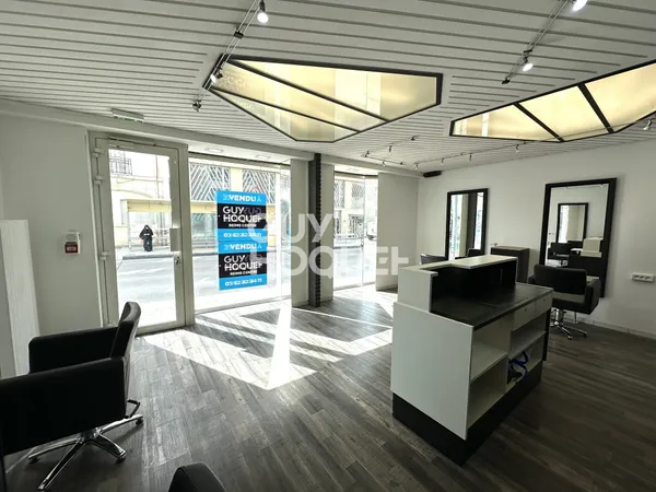 LOCAL COMMERCIAL à vendre de 52 m²