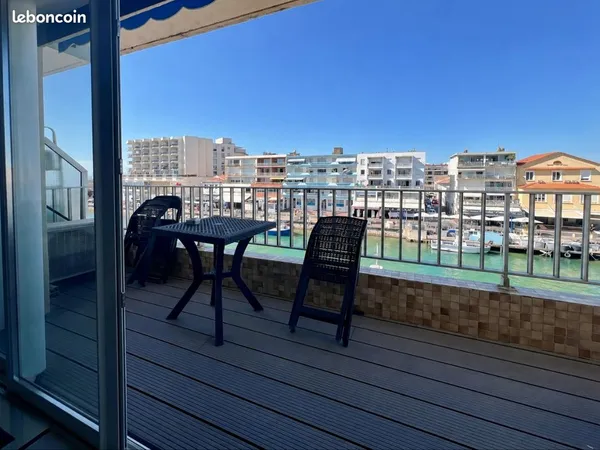 Bail mobilité - T2 meublé climatisé avec terrasse sur le canal à Palavas-les-Flots