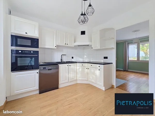 Maison 6 pièces 200 m²
