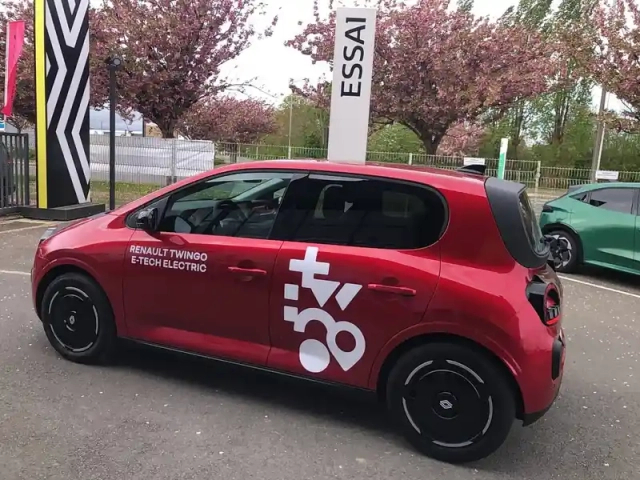 Renault Twingo e-tech electrique 80 ch autonomie urbaine — photo 8