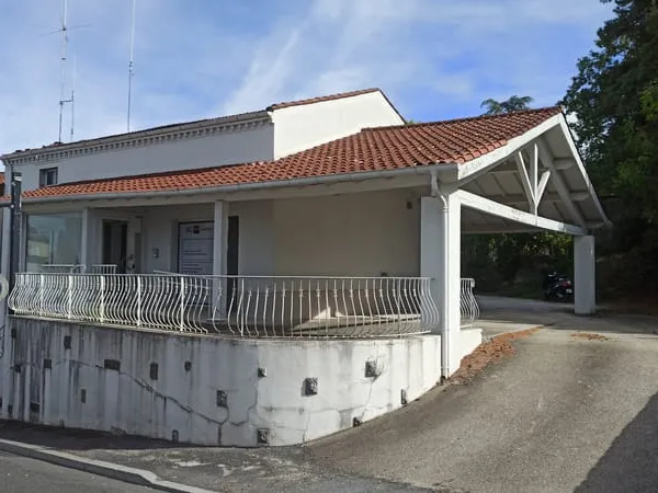 LOCAL COMMERCIAL OU HABITATION