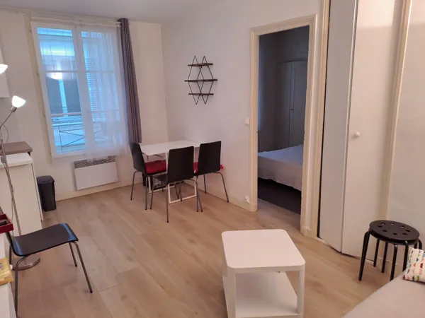 Loue appartement meublé