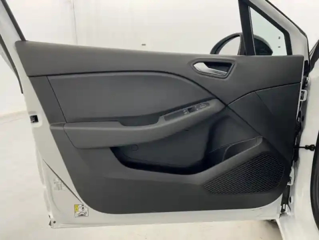 Renault Clio tce 90 equilibre 5p — photo 12