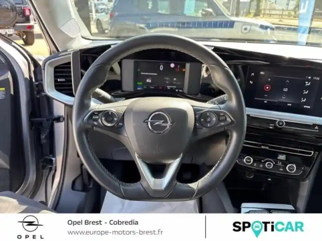 Opel Mokka electric 136ch elegance — photo 8