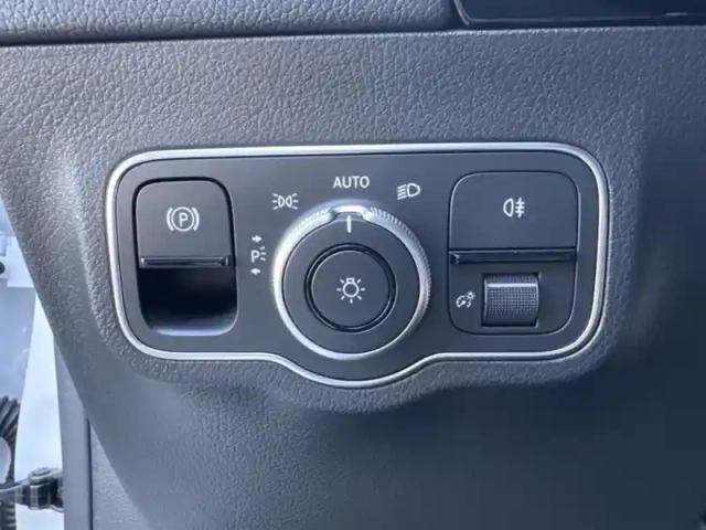 Mercedes Eqa 250+ edition — photo 13
