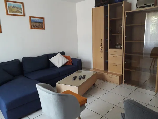 Colocation 1 chambre au rdc et 1 à l'étage