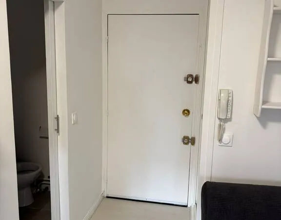 Studio 1 pièce 14 m²