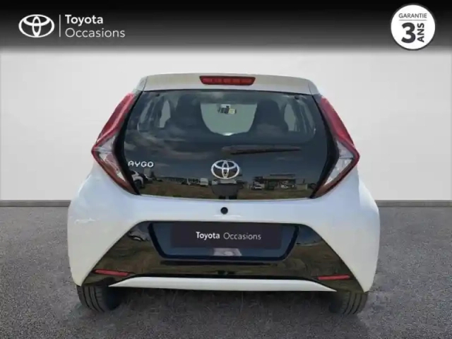 Toyota Aygo 1.0 vvt-i 72ch x-play 5p my20 — photo 4