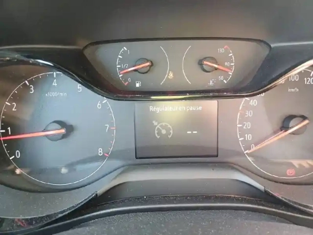 Opel Corsa 1.2 turbo 100 ch bvm6 — photo 43