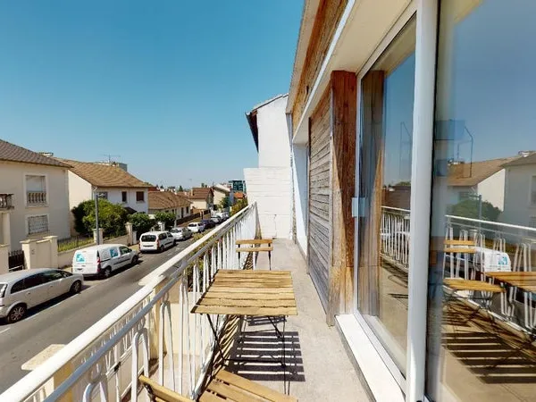 Résidence à Romainville : Maison de 290m2
