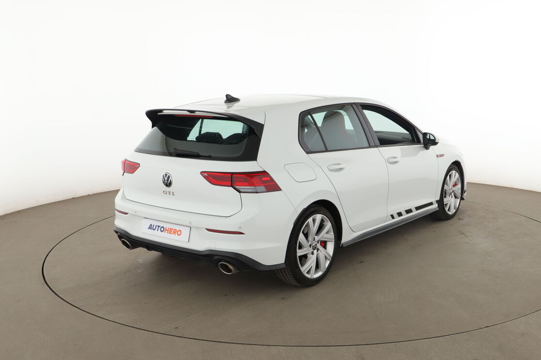 Volkswagen Golf VIII 2.0 TSI GTI Clubsport DSG7 — photo 5