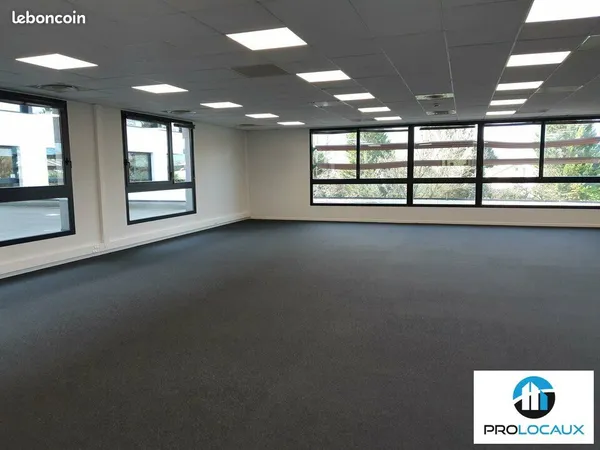 Bureaux 2958 m² MONTBONNOT SAINT MARTIN