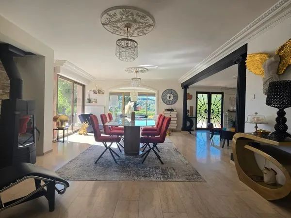 BART - Belle propriété familiale de 239 m²