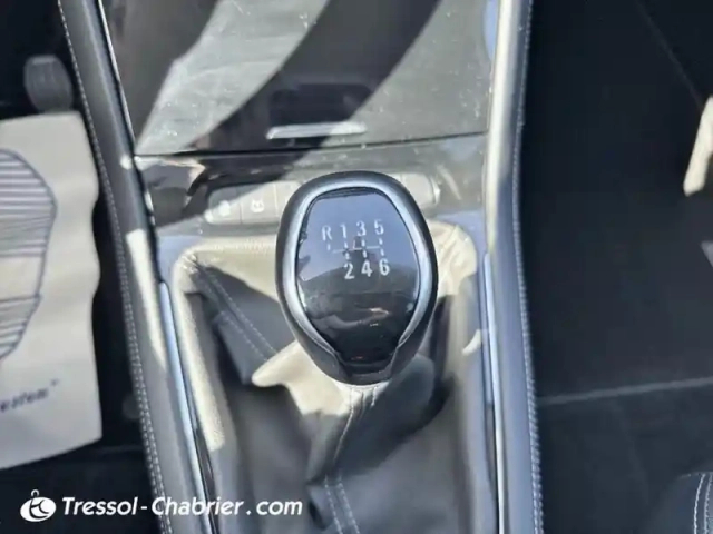 Opel Grandland X 1.2 turbo 130 ch design line 120 ans — photo 5