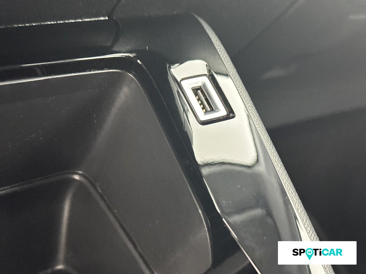 Peugeot 208 1.2 puretech 100ch s&s style 118g — photo 18