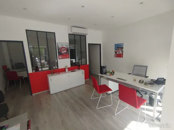 Local commercial rénové à vendre