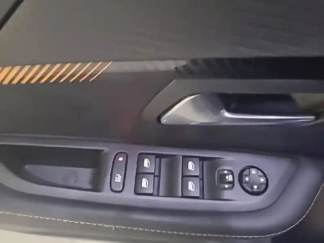 Peugeot 208 electrique 50 kwh 136ch — photo 31