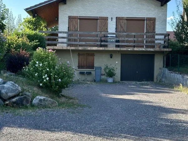 A vendre Belle maison individuelle au calme sur une superbe parcelle à Uxegney
