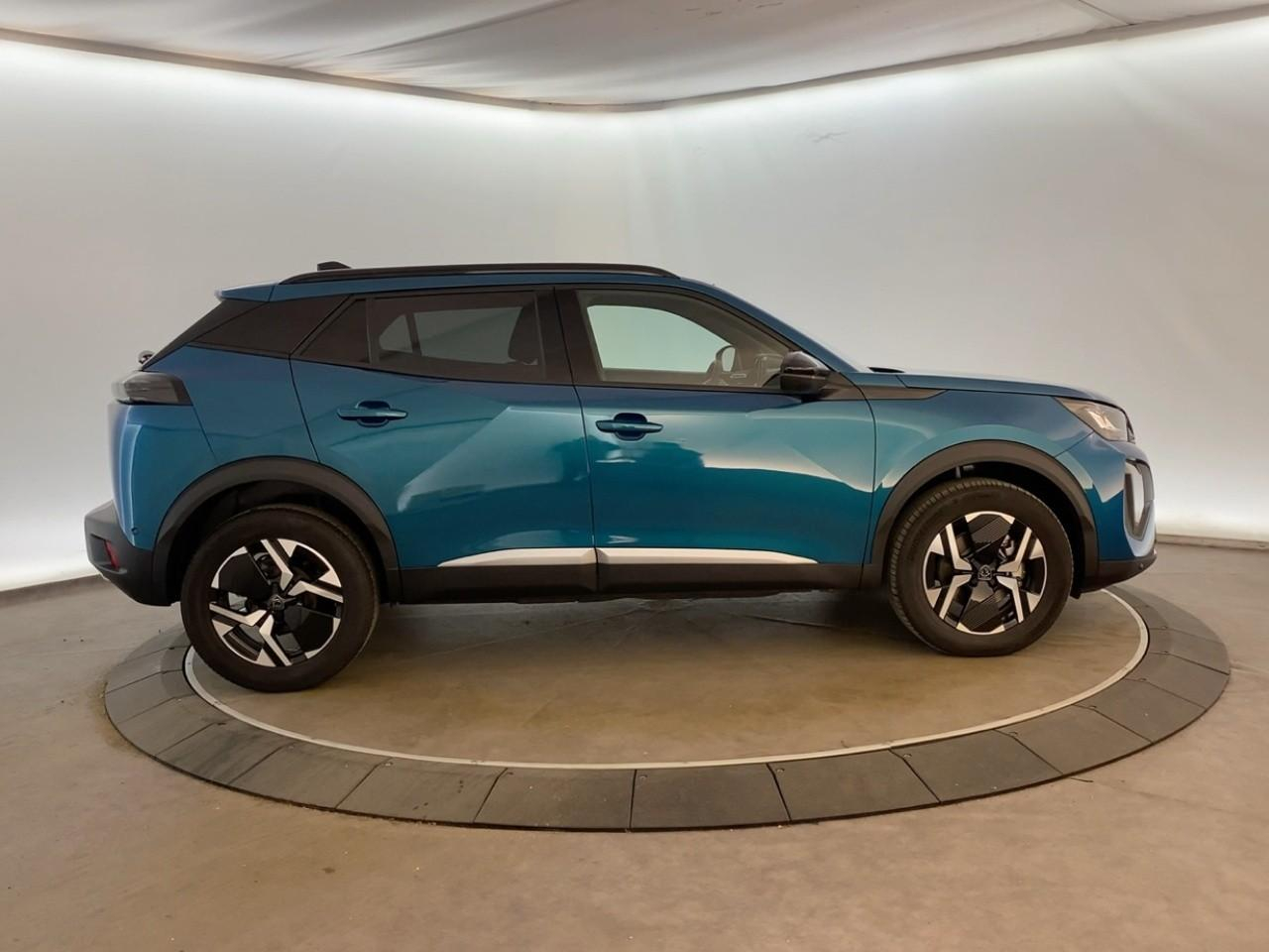 Peugeot 2008 hybrid 145 ch e-dcs6 allure — photo 4